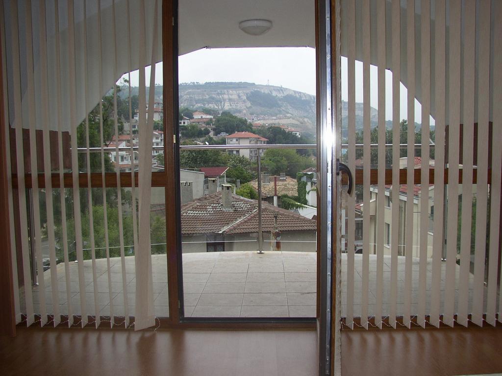 Balchik English House ภายนอก รูปภาพ