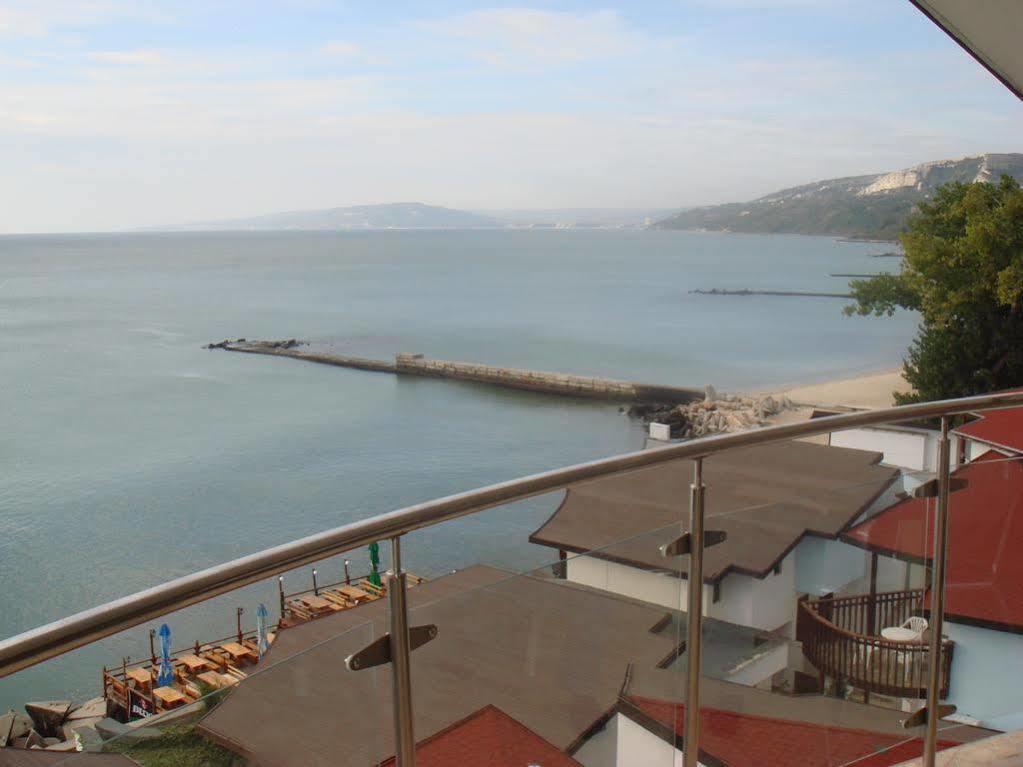 Balchik English House ภายนอก รูปภาพ